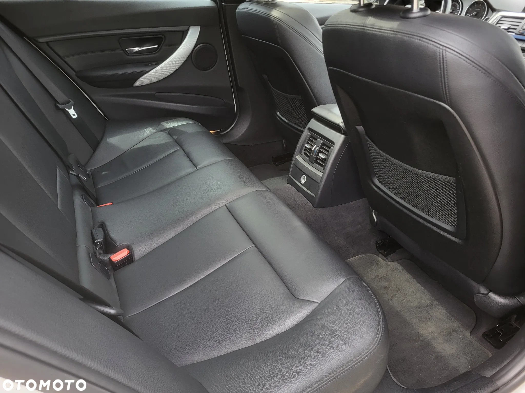 BMW Seria 3 318d M Sport EU6 - 17