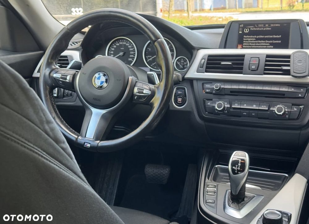 BMW 3GT 320d Sport Line - 4