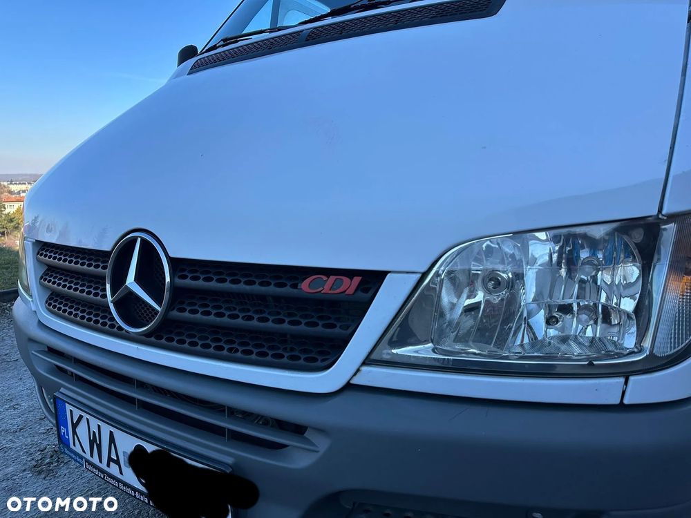 Mercedes-Benz Sprinter - 12