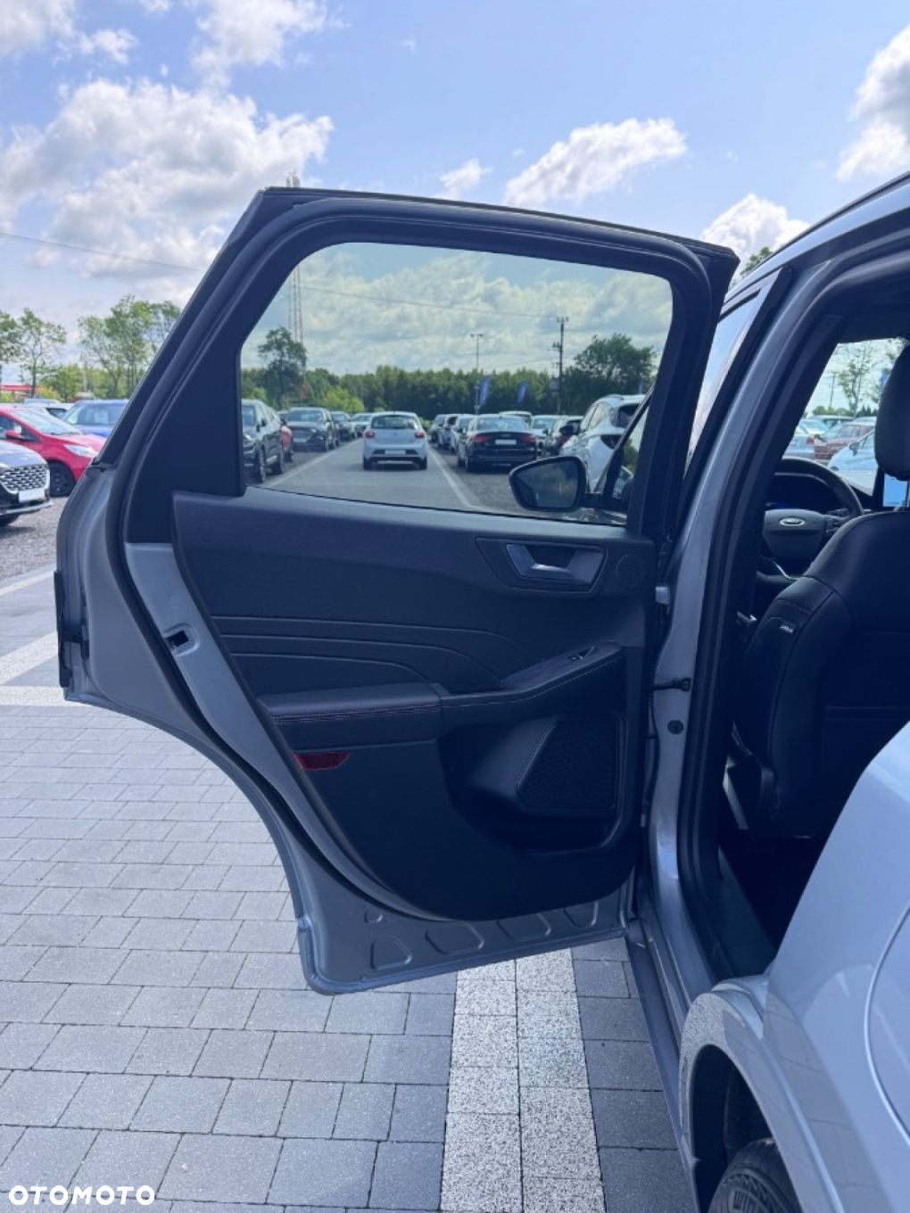 Ford Kuga - 36