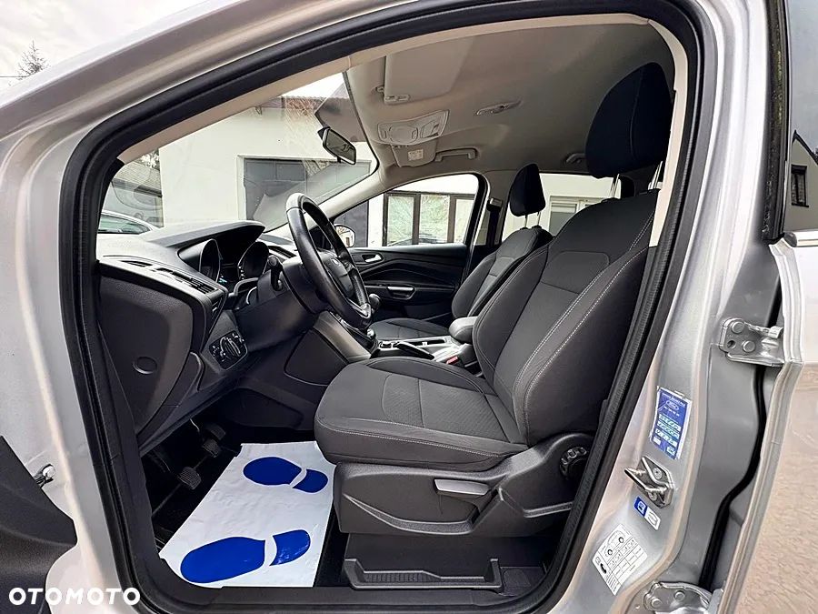 Ford Kuga 1.5 EcoBoost 2x4 Business Edition - 15