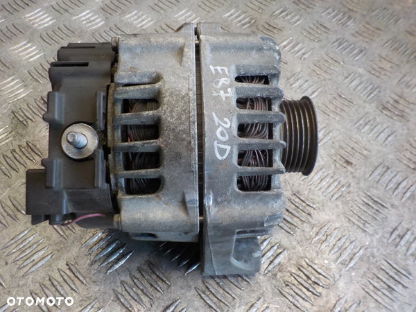 BMW SERIA 1 E87 2.0 D ALTERNATOR 7802261