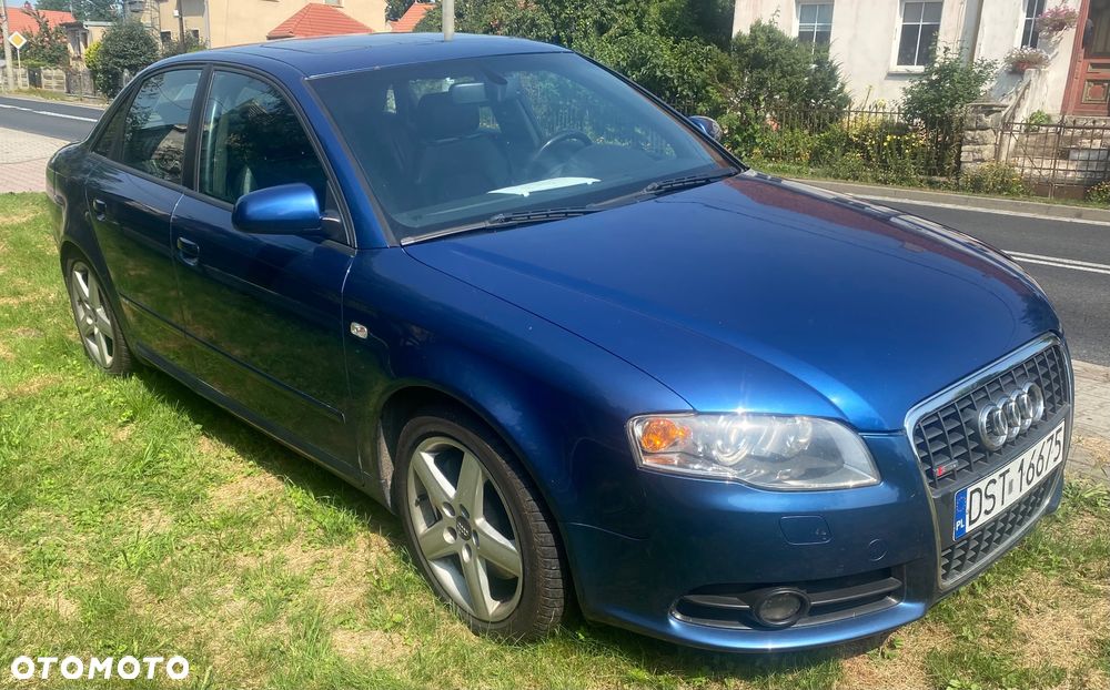 Audi A4 Limousine - 10