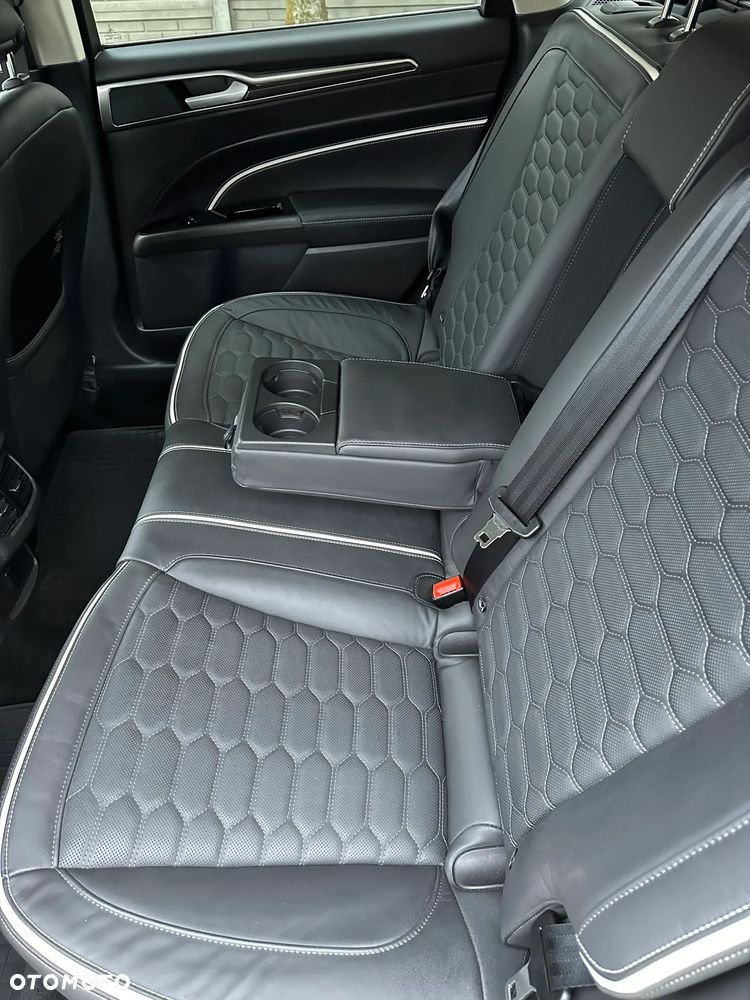 Ford Mondeo 2.0 Hybrid Vignale - 16