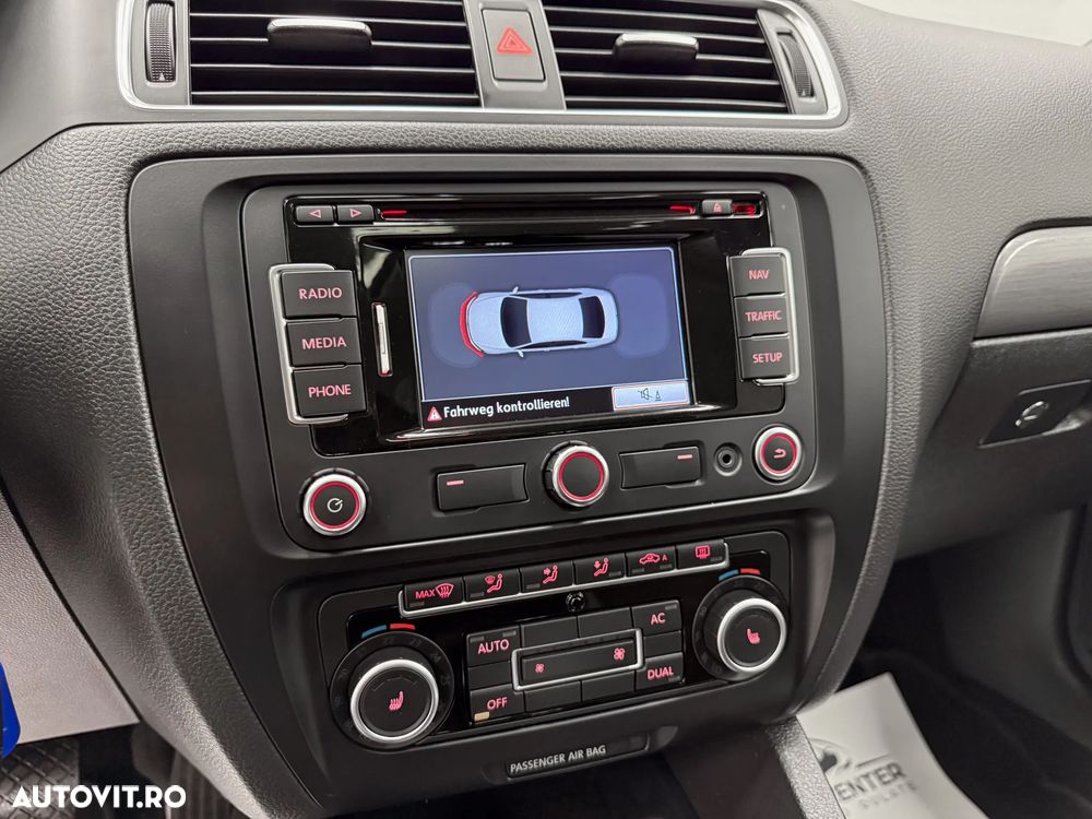 Volkswagen Jetta 1.4 TSI DSG Highline - 25