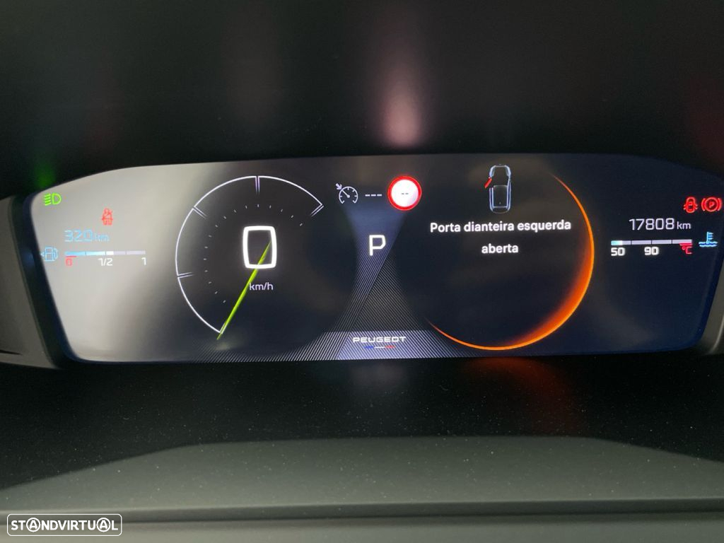 Peugeot 208 1.2 Hybrid GT e-DCS6 - 9