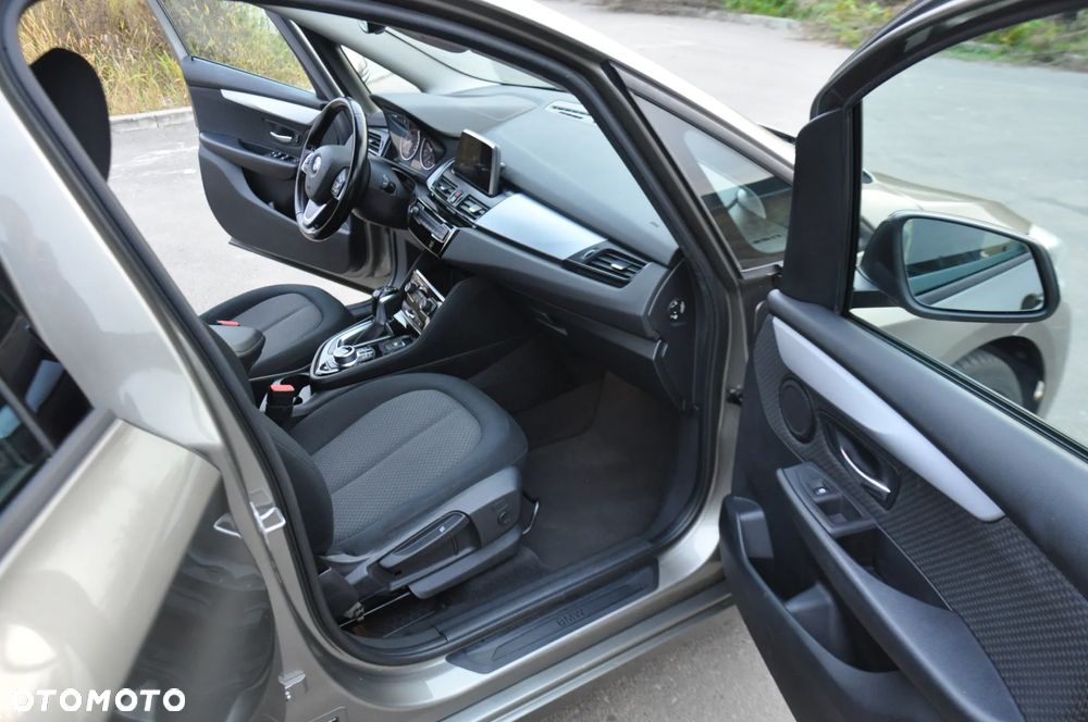 BMW Seria 2 220d Gran Tourer Advantage - 18