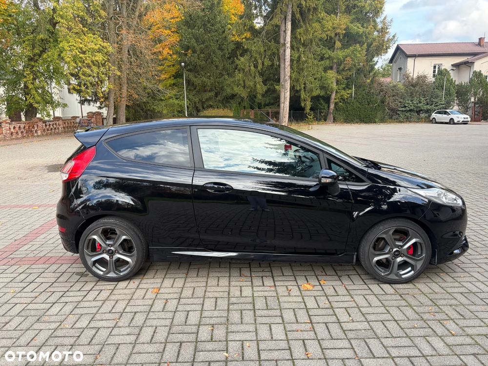 Ford Fiesta 2017 photo 4