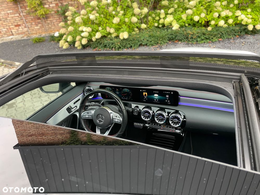 Mercedes-Benz CLA 200 7G-DCT AMG Line - 29