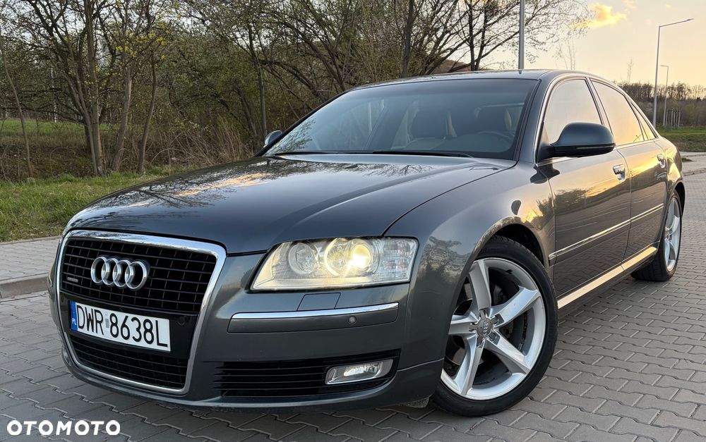 Audi A8 - 1