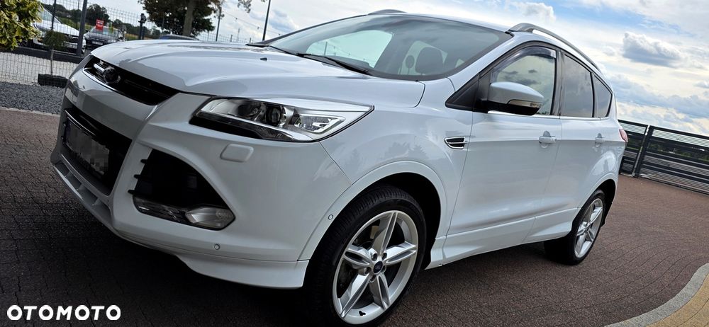 Ford Kuga 2.0 TDCi 4WD Titanium - 4