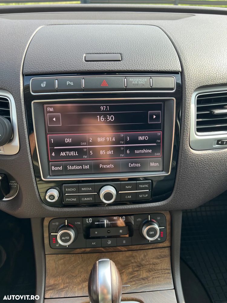 Volkswagen Touareg 3.0 V6 TDI SCR Blue Motion DPF Automatik Terrain Tech - 13