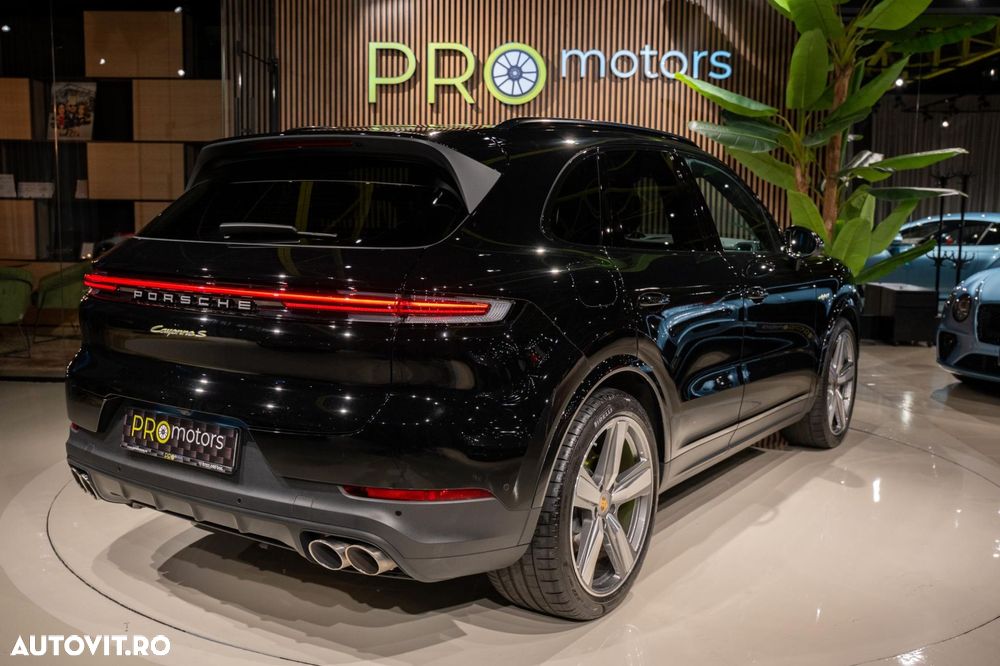 Porsche Cayenne S E-Hybrid - 18