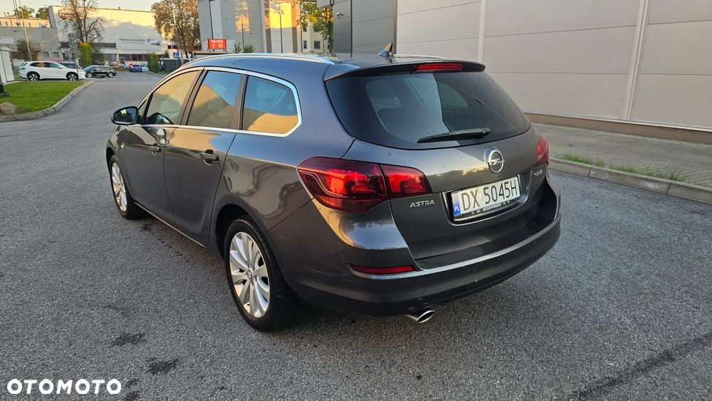 Opel Astra 1.4 Turbo Innovation - 19