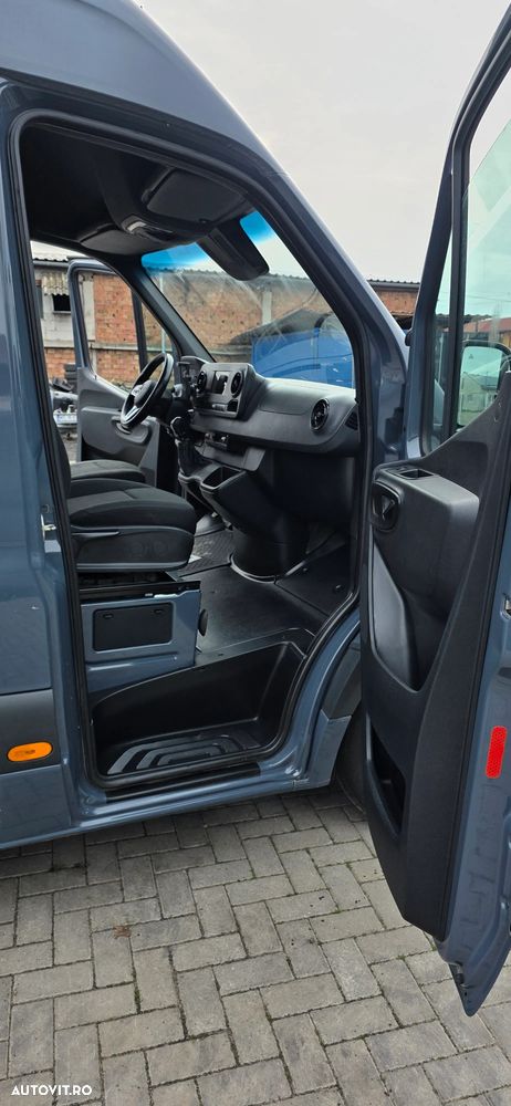 Mercedes-Benz Sprinter - 5