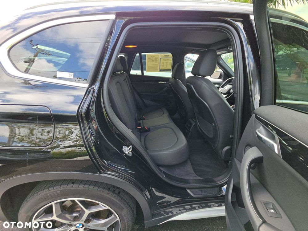 BMW X1 - 11