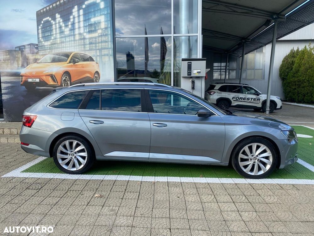 Skoda Superb Combi 2.0 TDI 4X4 DSG Laurin & Klement - 2