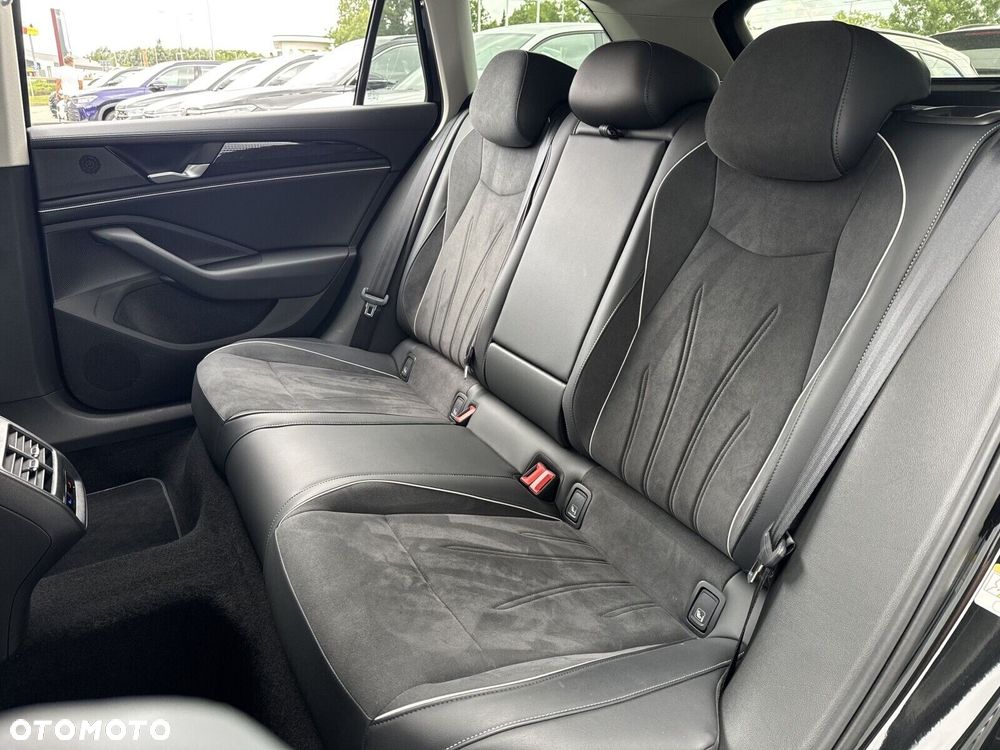 Volkswagen Passat Variant 1.5 TSI ACT mHEV Business DSG - 14