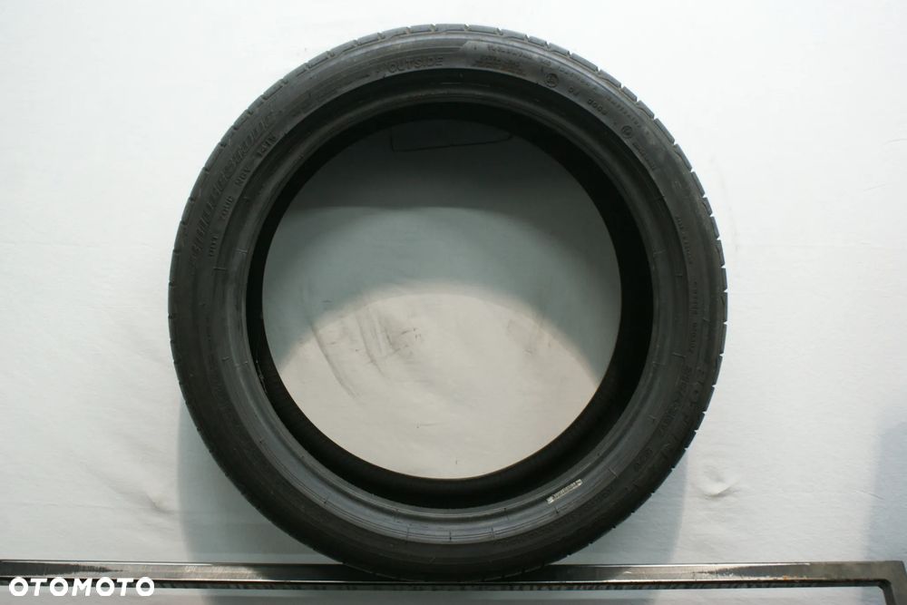 215/40R17 BRIDGESTONE POTENZA RE050A , 7,4mm 35590 . - 3