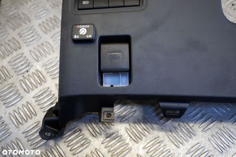 OSŁONA OBUDOWA DESKI YARIS CROSS 55480-0D260-C1 TOYOTA 2020- - 2