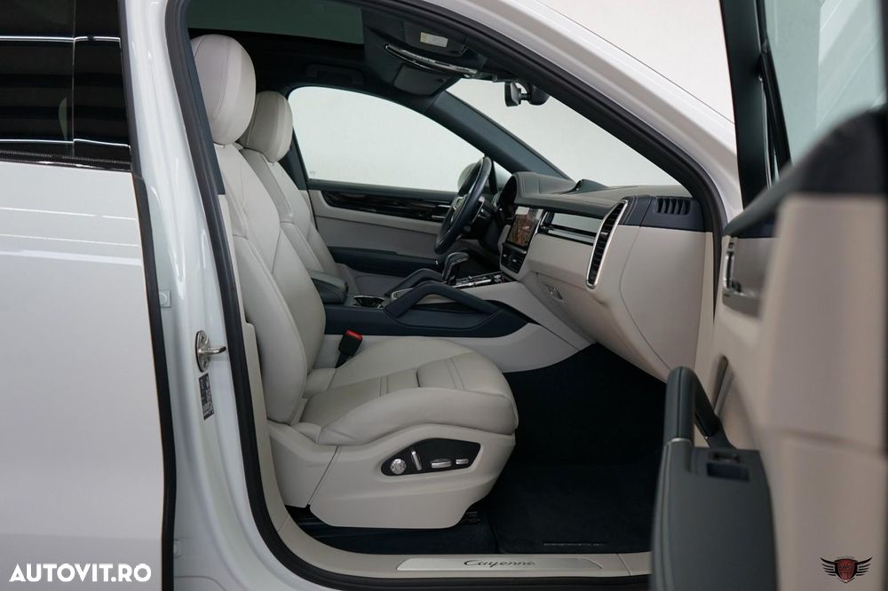 Porsche Cayenne E-Hybrid Tiptronic S - 17