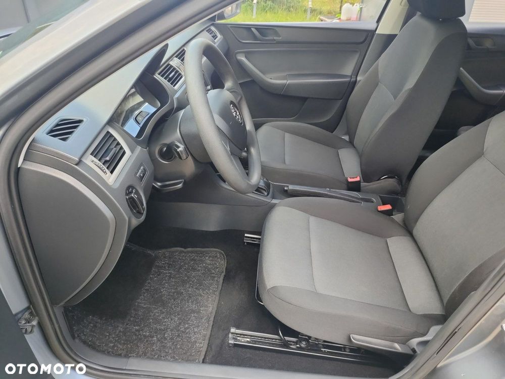 Skoda RAPID - 20