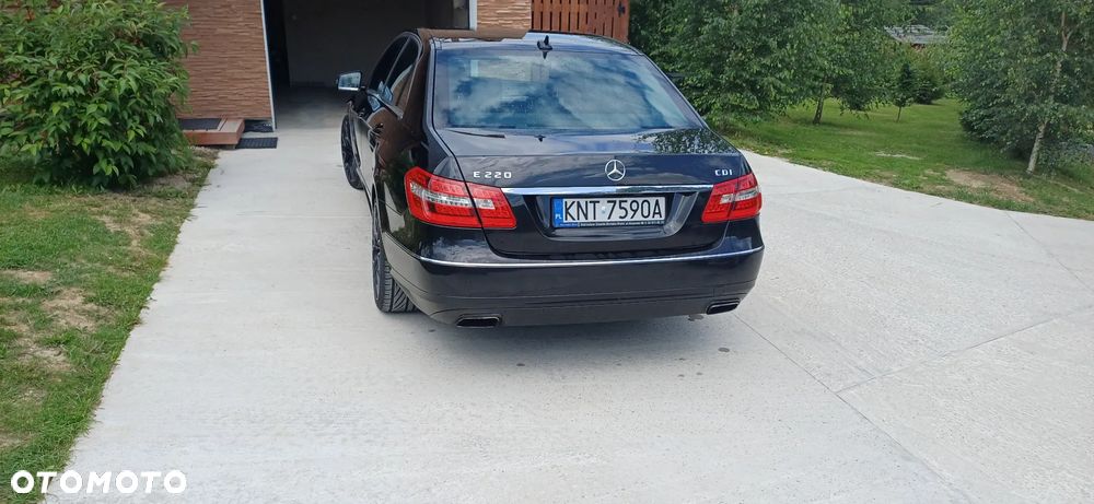 Mercedes-Benz Klasa E 220 CDI BlueEff Avantgarde - 6