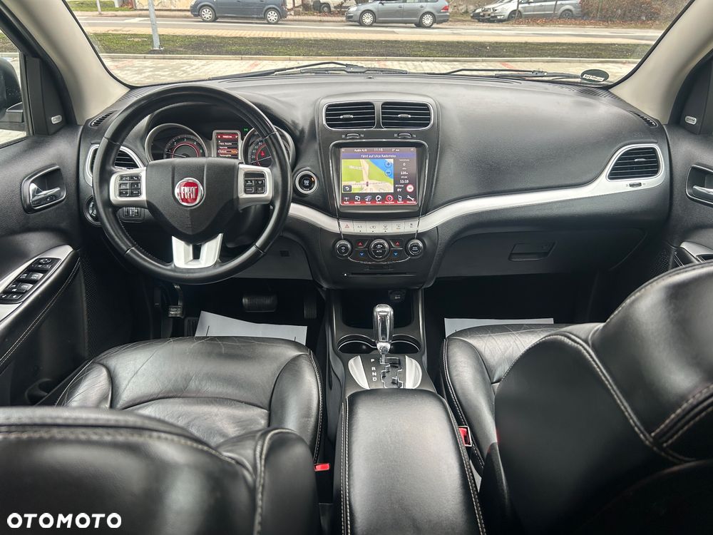 Fiat Freemont 2.0 Multijet Black Code AWD - 9