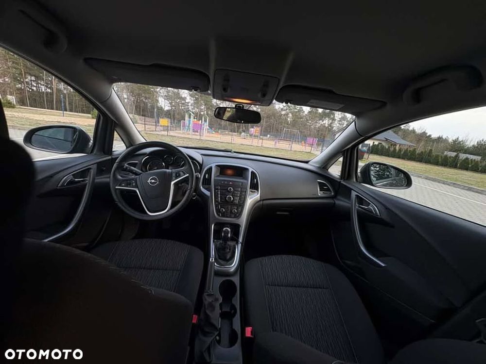 Opel Astra 1.6 Cosmo - 9