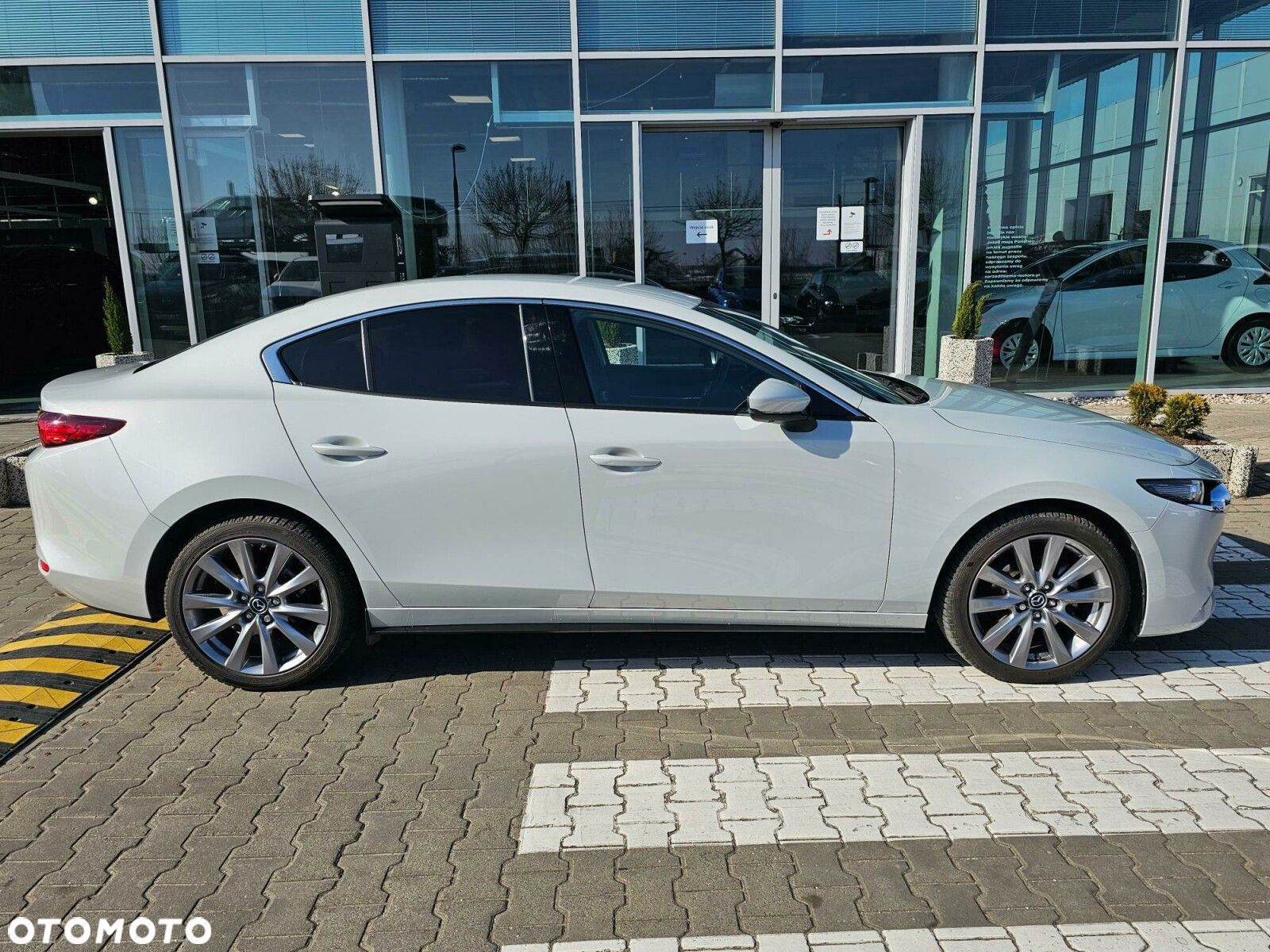 Mazda 3 - 6