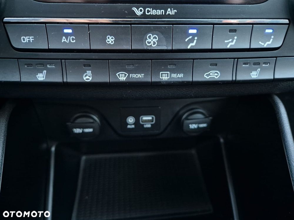 Hyundai Tucson 2.0 CRDI BlueDrive Style 2WD - 26