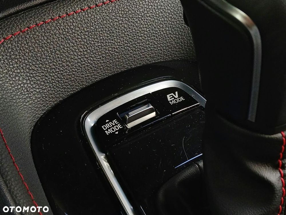 Toyota Corolla 1.8 Hybrid GR Sport - 32