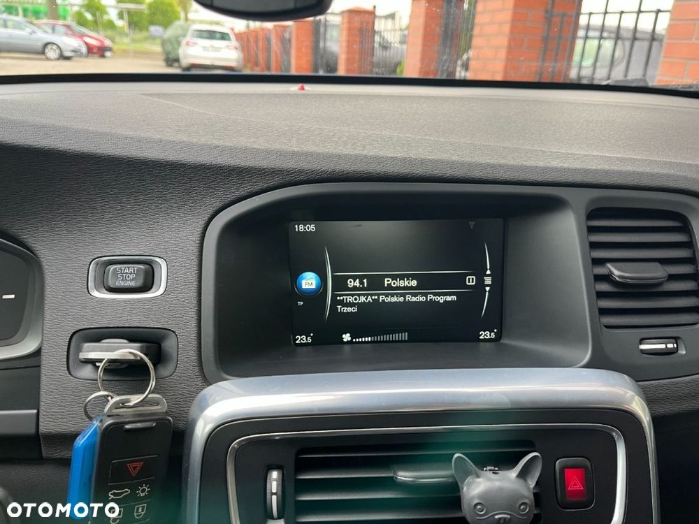 Volvo V60 D3 Summum - 12