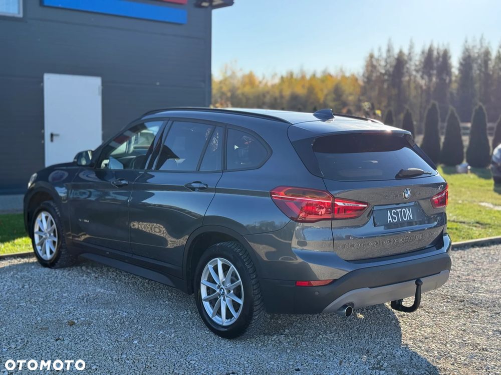 BMW X1 sDrive18d - 12