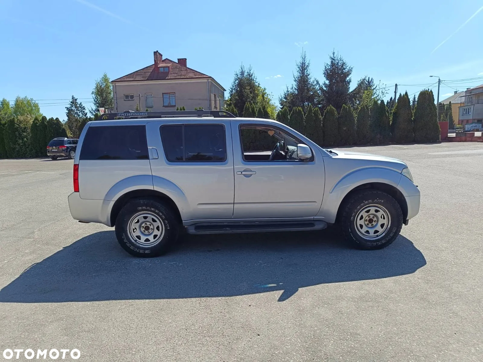 Nissan Pathfinder - 6