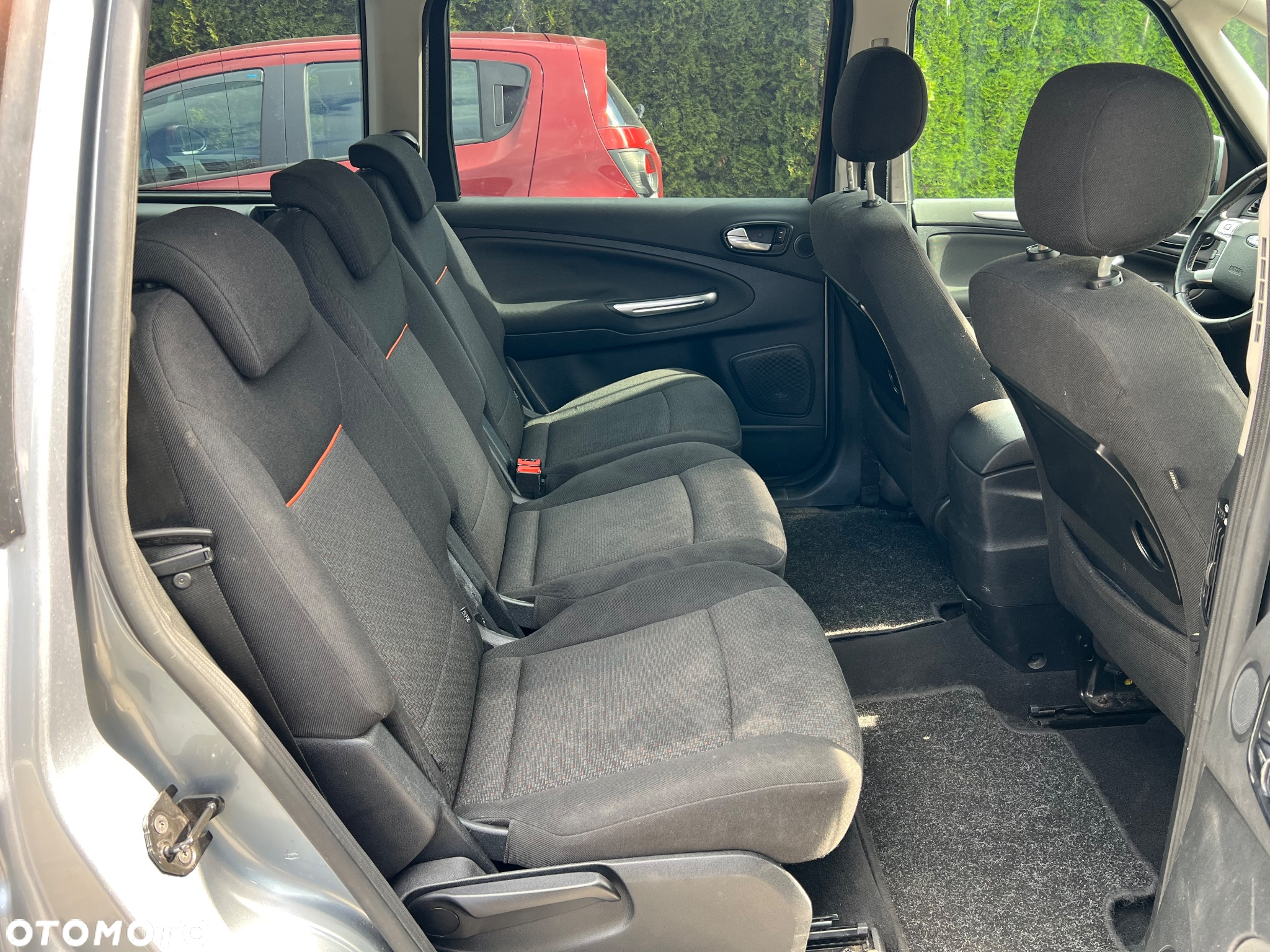 Ford Galaxy 2.0 TDCi Ambiente - 9