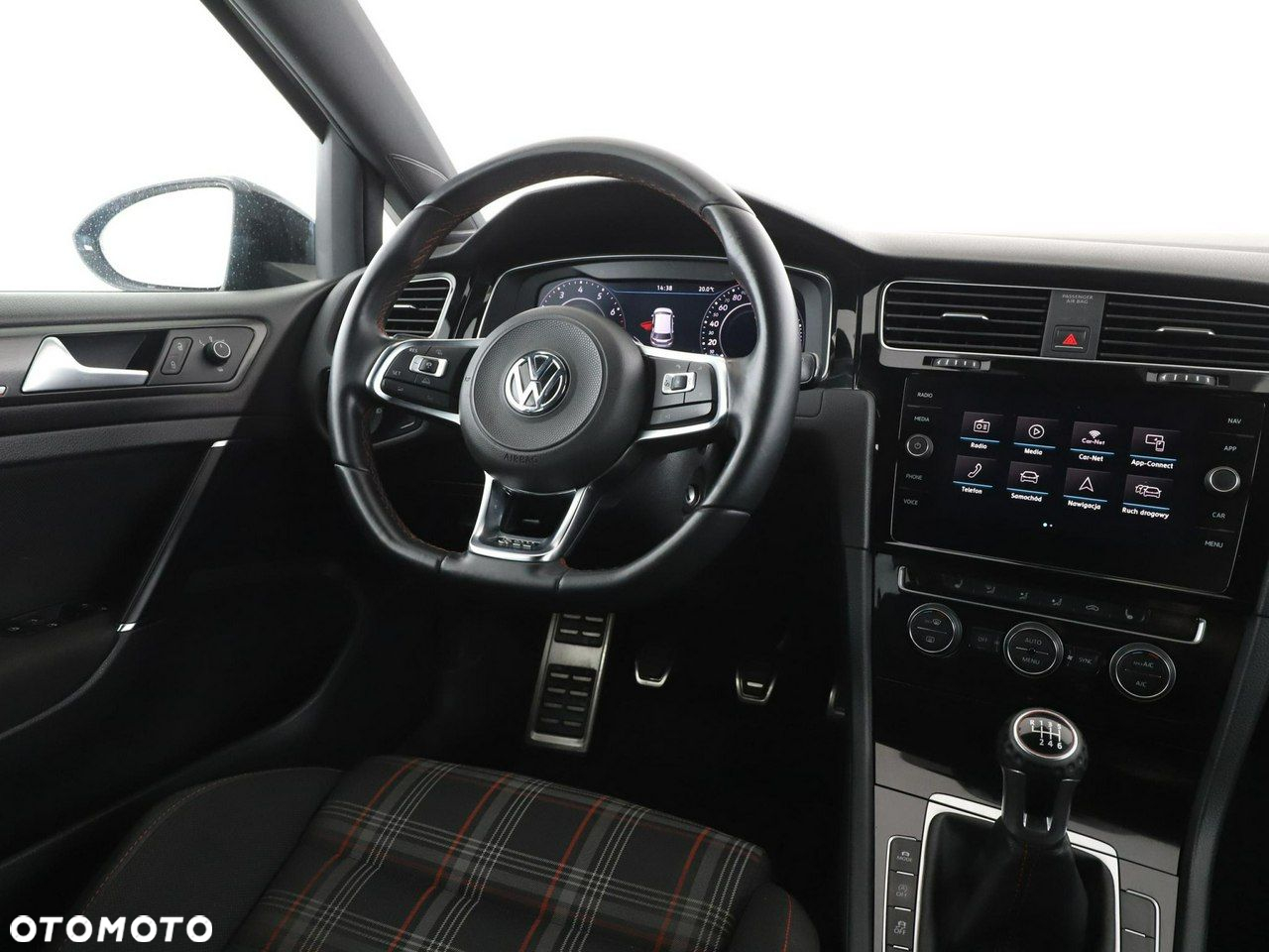 Volkswagen Golf GTI (BlueMotion Technology) Performance - 16