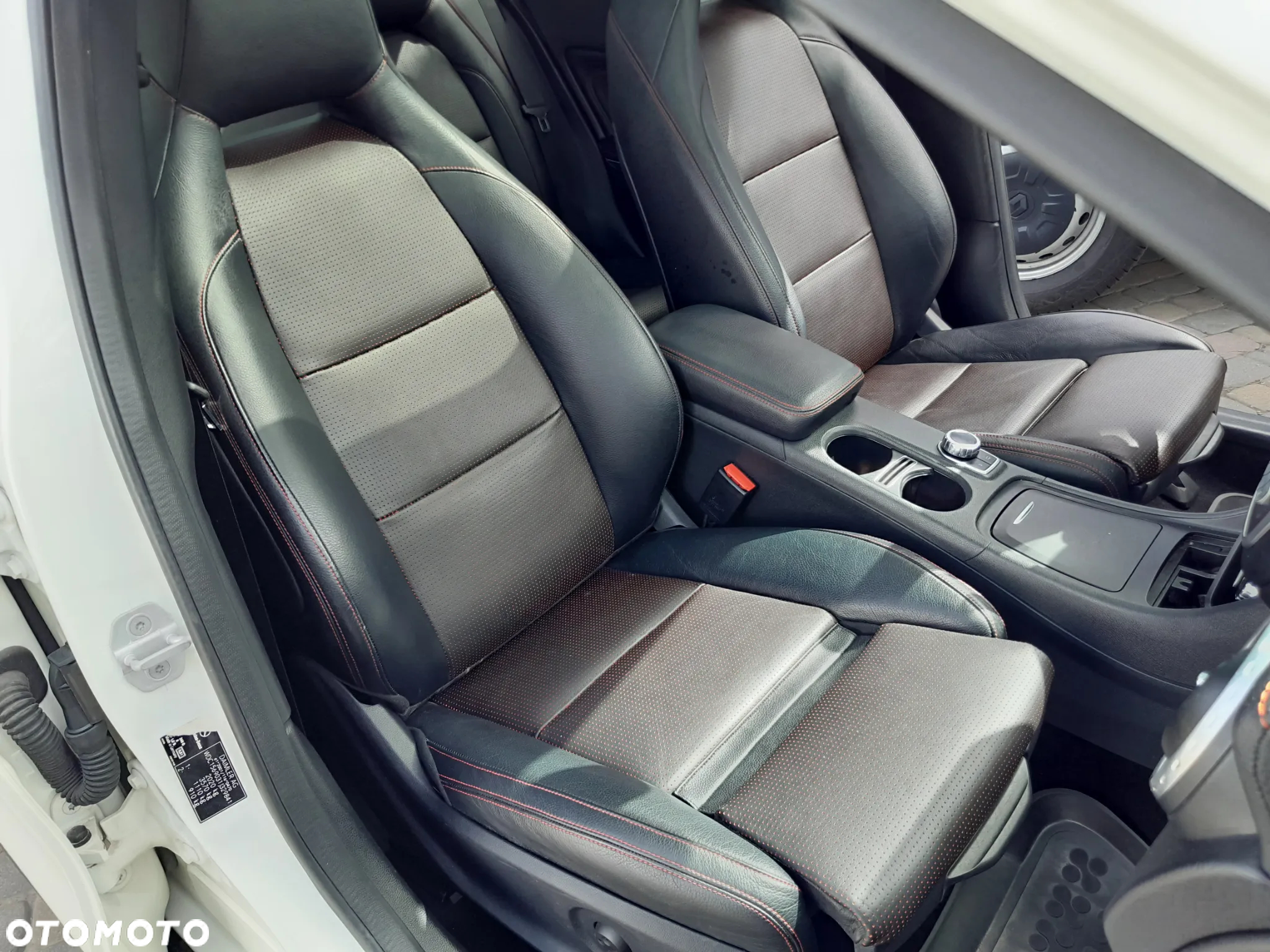 Mercedes-Benz GLA 220 CDI 7G-DCT AMG Line - 9