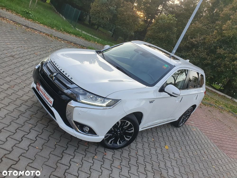 Mitsubishi Outlander 2.0 4WD Top - 2