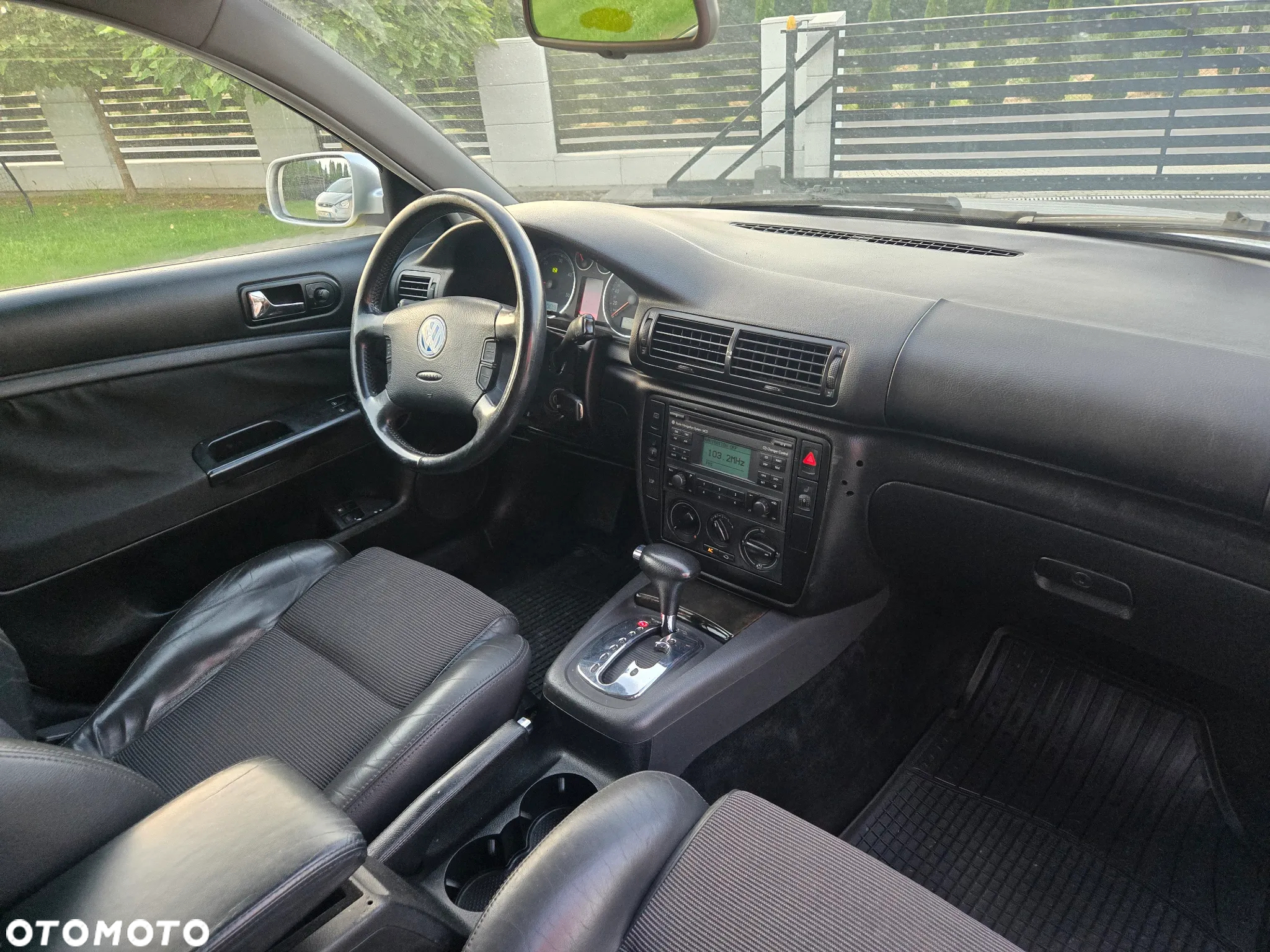 Volkswagen Passat 1.9 TDI Highline Tiptr - 2