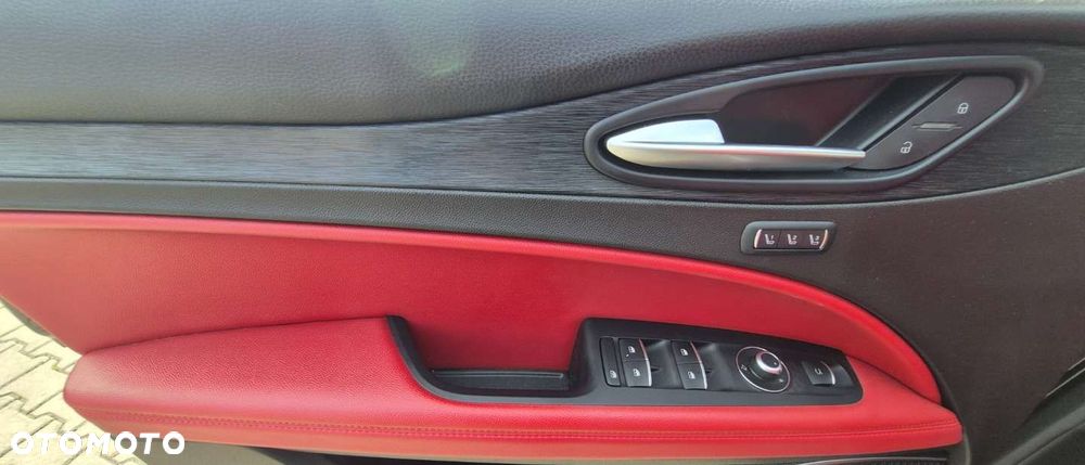 Alfa Romeo Stelvio - 22