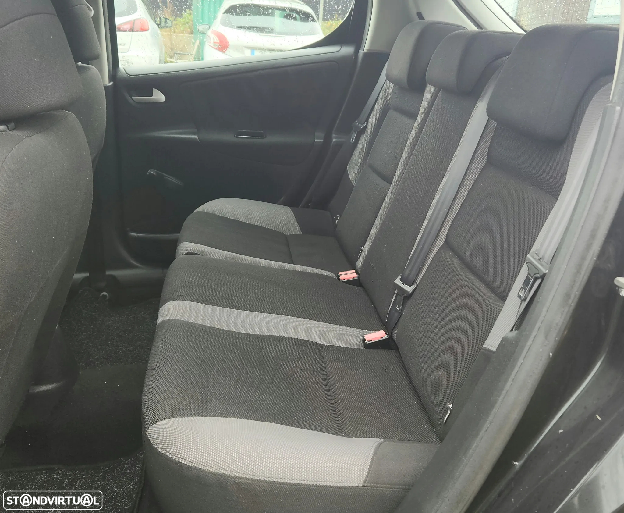 Peugeot 207 1.4 16V Premium - 14