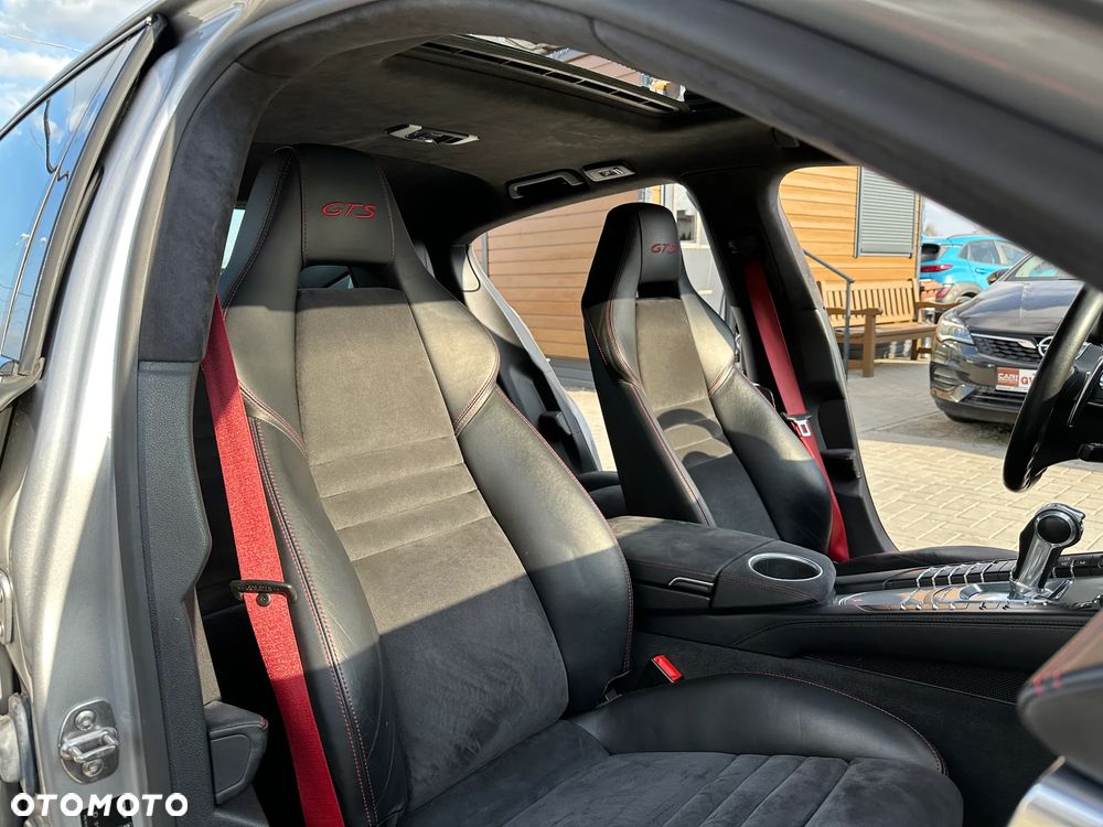 Porsche Panamera GTS - 23
