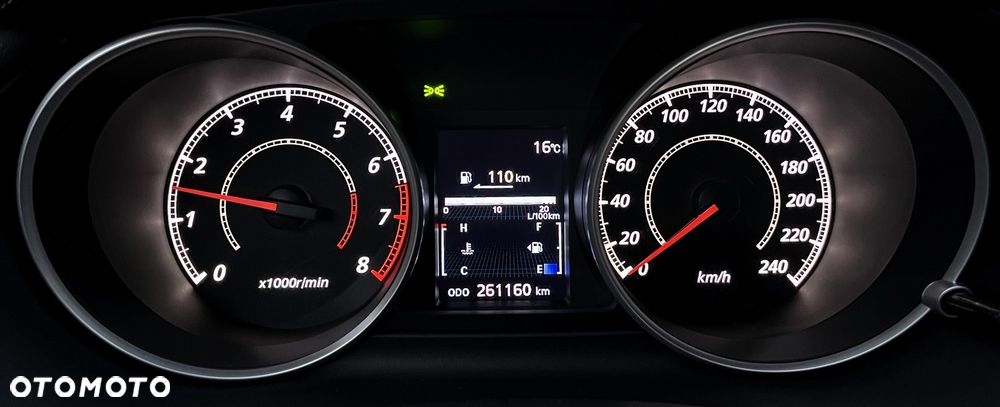 Mitsubishi Outlander 2.0 2WD 35 Jahre - 38