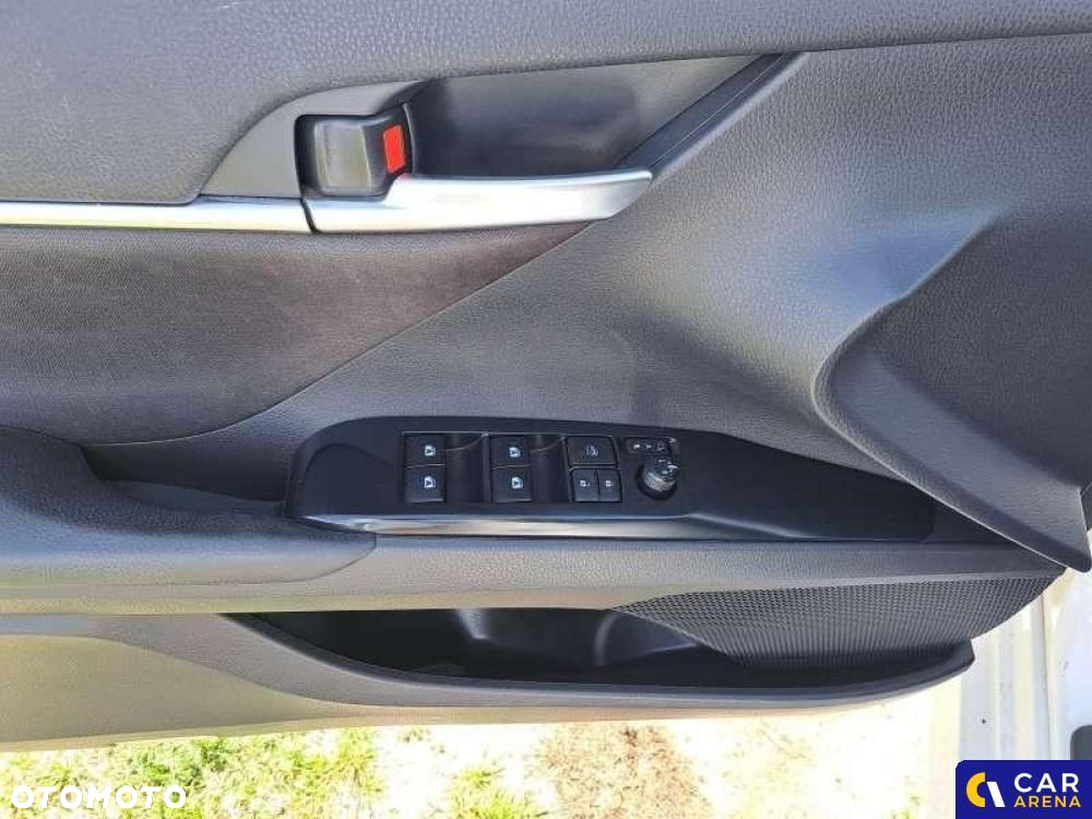 Toyota Camry - 15