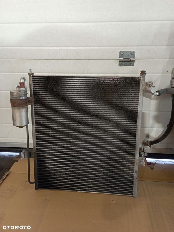 MITSUBISHI L200 2.5 TD CHŁODNICE WODY KLIMATYZACJI KOMPLET MANUAL - 2