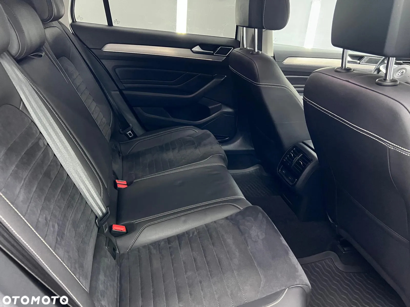 Volkswagen Passat 2.0 TDI BMT SCR 4Mot Highline DSG7 - 35