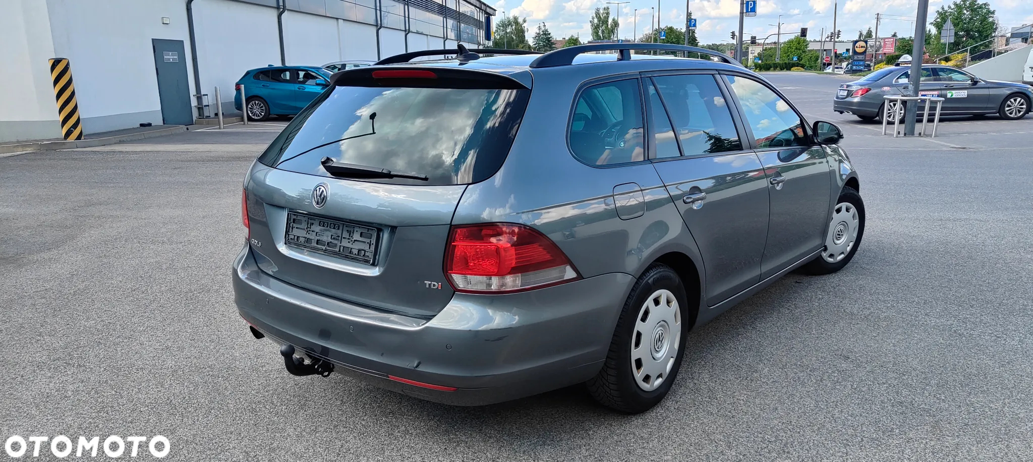 Volkswagen Golf Variant 1.6 TDI DPF MATCH - 8
