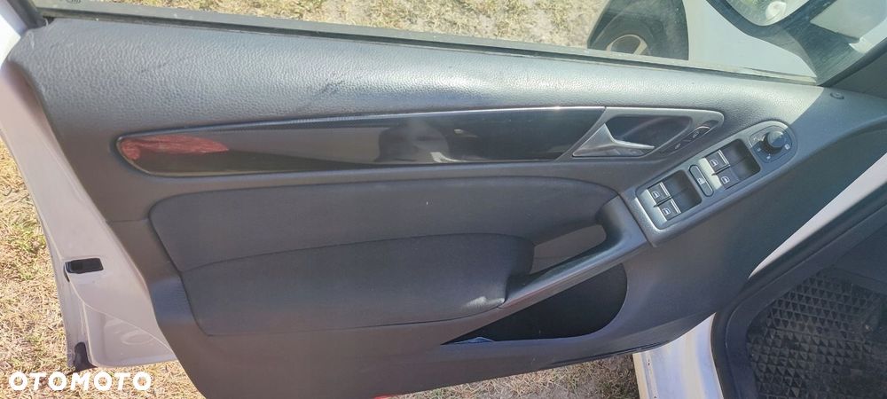 VW GOLF VI 6 HB TAPICERKA BOCZEK DRZWI LEWY PRZÓD kpl. 5D ŁADNY - 2