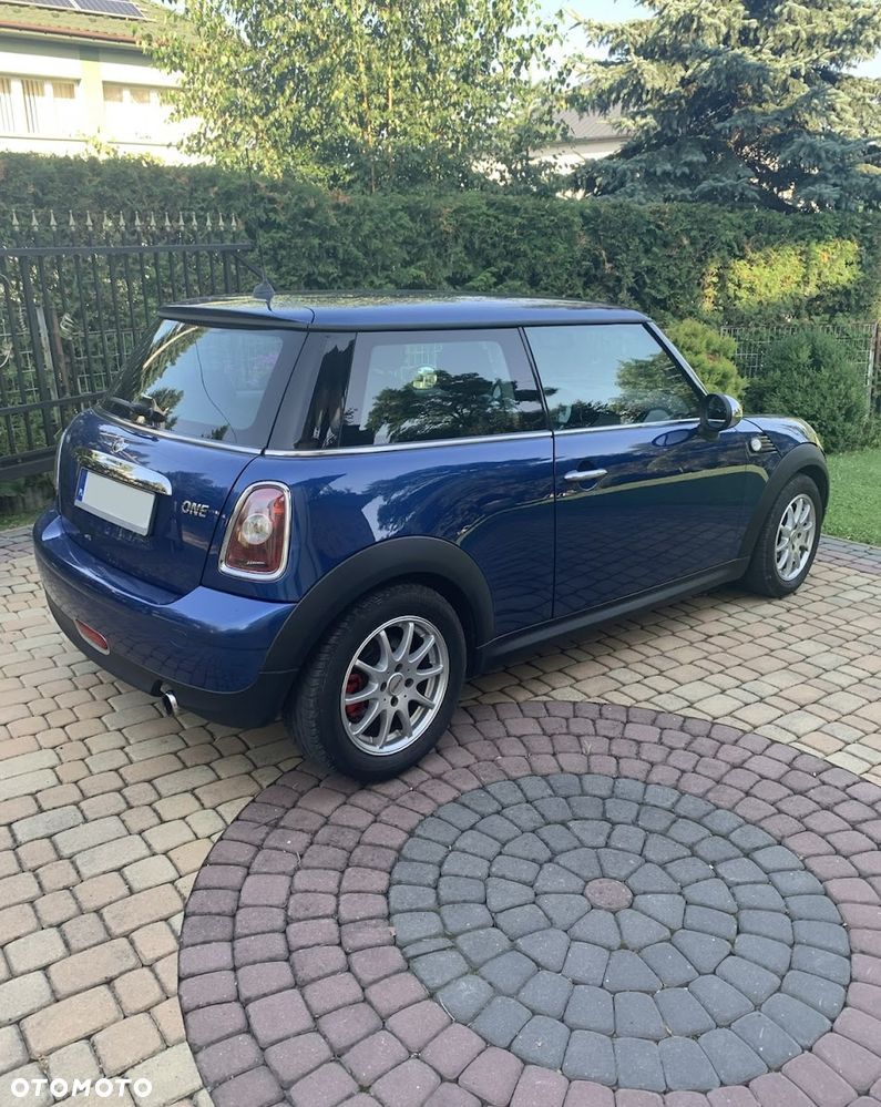 MINI ONE - 2